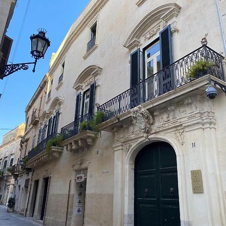 Bed and Breakfast Palazzo Rollo Лечче Екстер'єр фото