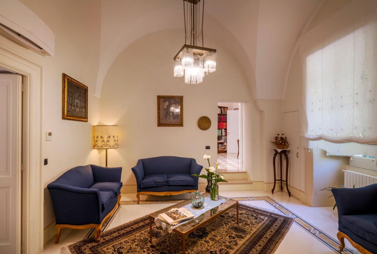 Bed and Breakfast Palazzo Rollo Лечче Екстер'єр фото