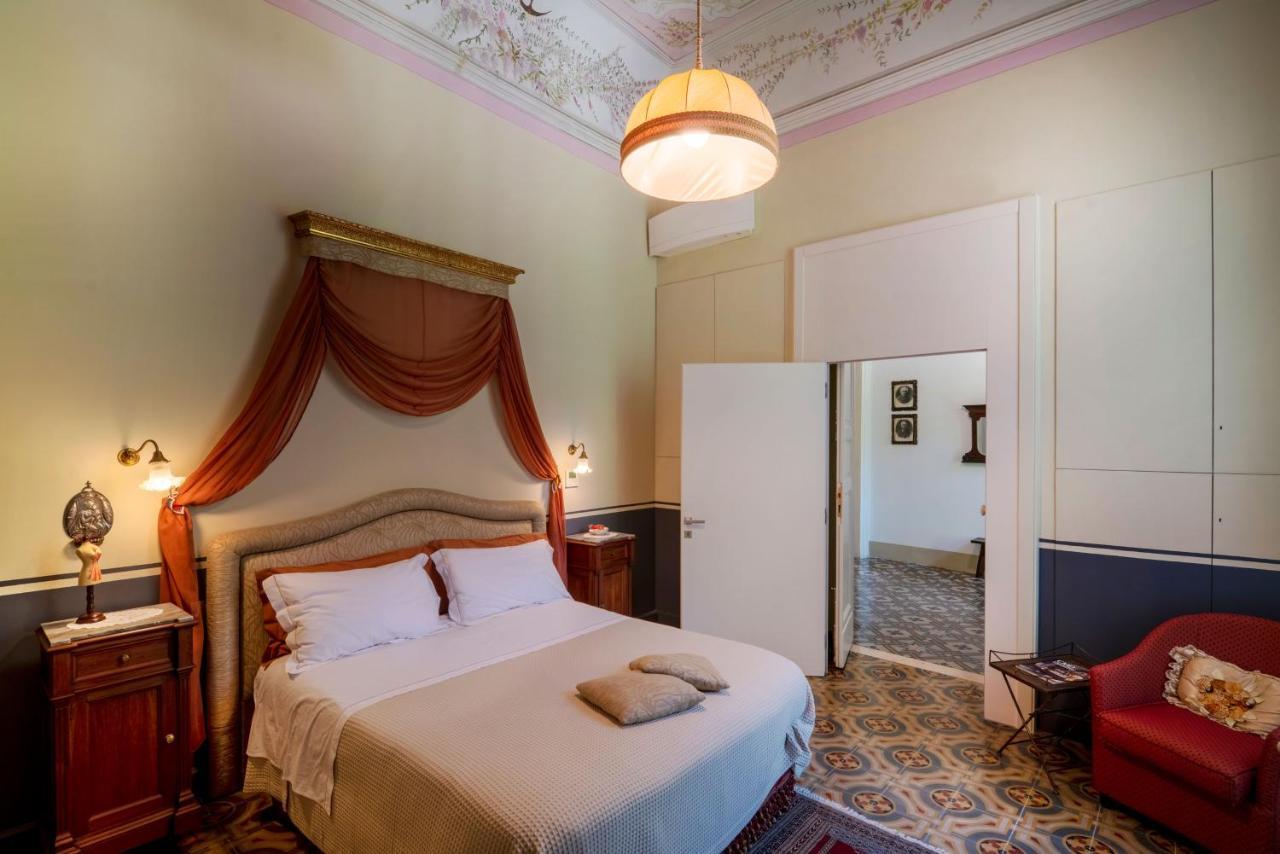 Bed and Breakfast Palazzo Rollo Лечче Екстер'єр фото