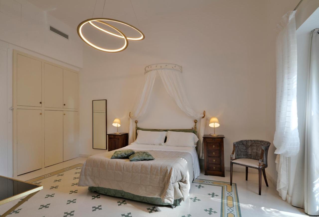 Bed and Breakfast Palazzo Rollo Лечче Екстер'єр фото