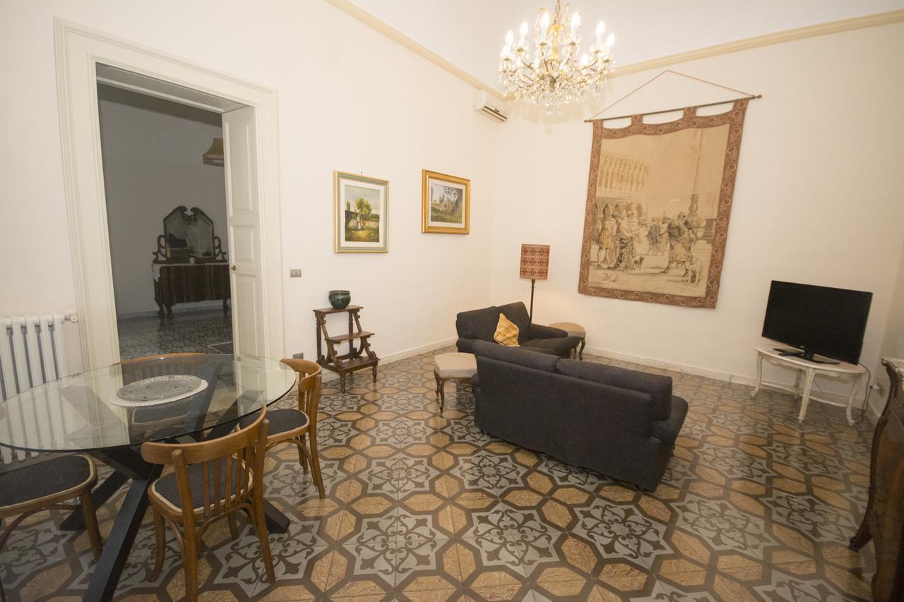Bed and Breakfast Palazzo Rollo Лечче Екстер'єр фото